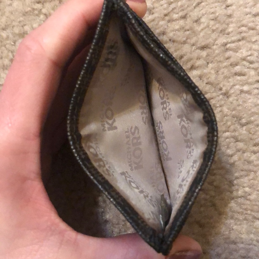 MK cardholder - Picture 2 of 3